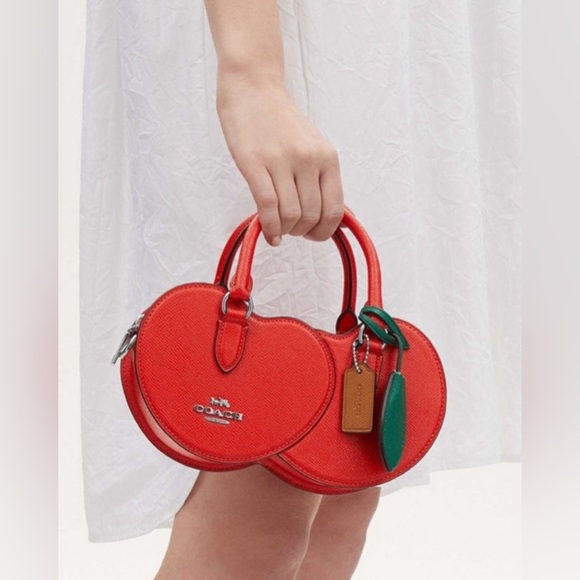🍒NEW Coach Cherry crossbody Bag/CR249🍒 - Picture 2 of 8